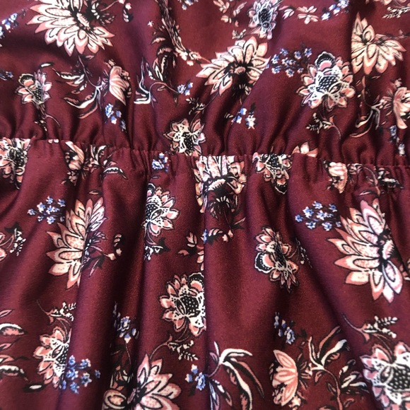 6 FOR $15 Small floral Maurice’s dress - Picture 5 of 6